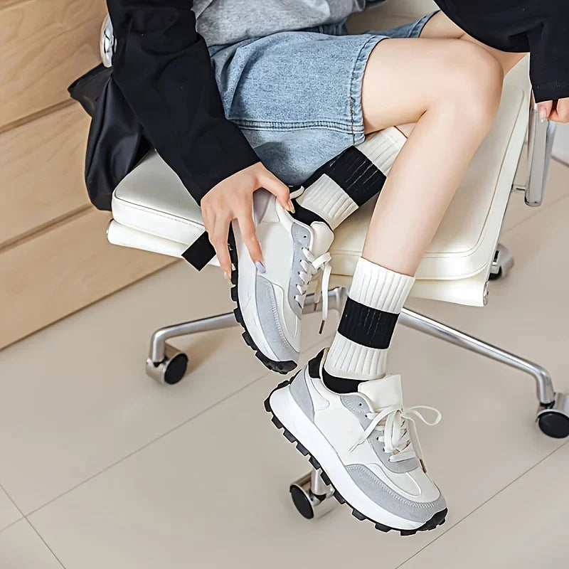 Womens Socks Black and White Bundle 5x